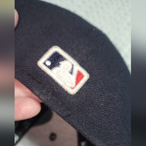 NEW ERA EUC BOSTON REDSOCKS AUTHENTIC COLLECTION 59FIFTY FITTED BASEBALL CAP  7 - Picture 3 of 6